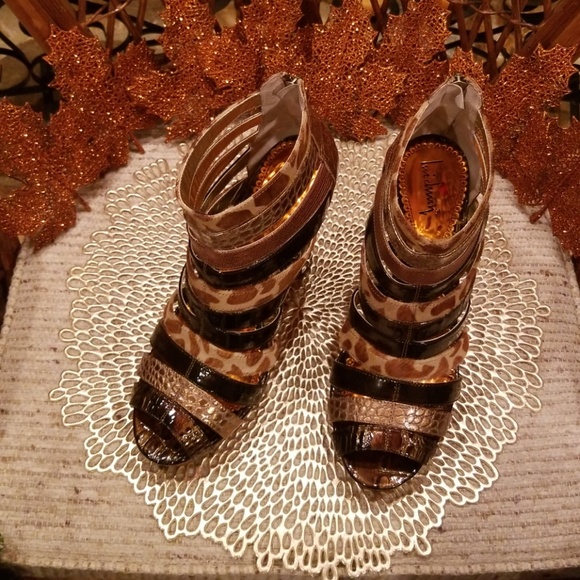 Luichiny Rear Zip Mixed Media Leather Animal Print Platform Sandal Booties - Picture 3 of 13